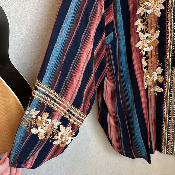 NWT Savanna Jane Striped Embroidered Top Size 1X - Picture 6 of 8